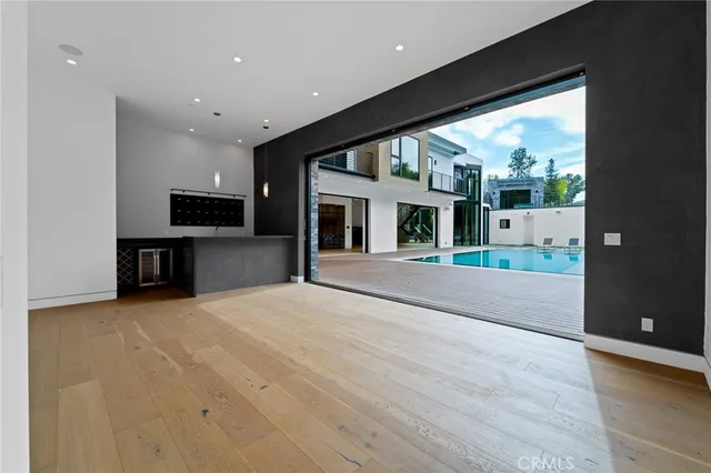 $7,377,777 | 4653 Vanalden Avenue, Tarzana, CA 91356