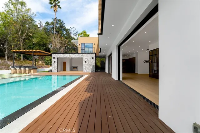 $7,377,777 | 4653 Vanalden Avenue, Tarzana, CA 91356