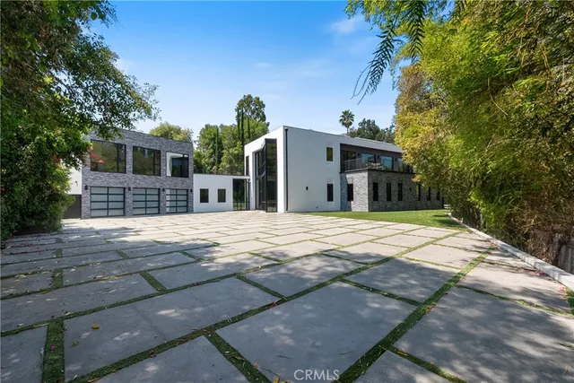 $7,377,777 | 4653 Vanalden Avenue, Tarzana, CA 91356