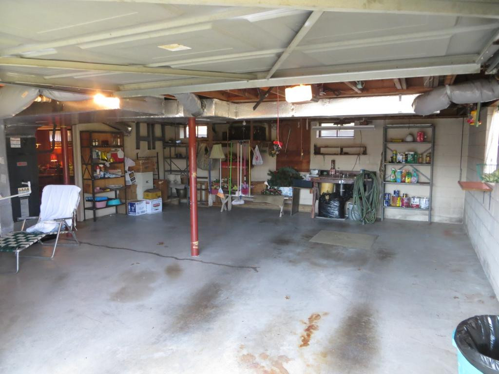 310 Lynfield Road Bristol, TN 37620 - Photo 21 of 21 garage