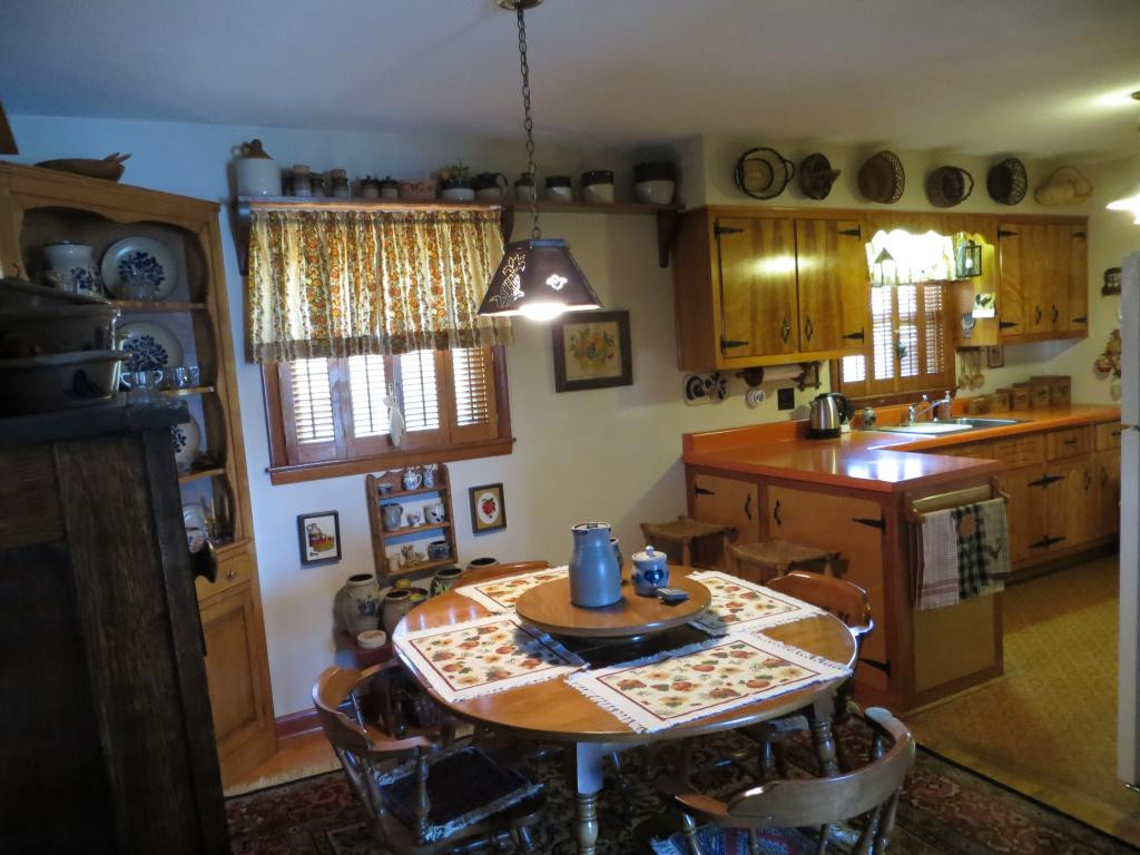 310 Lynfield Road Bristol, TN 37620 - Photo 8 of 21 eat inkitchen