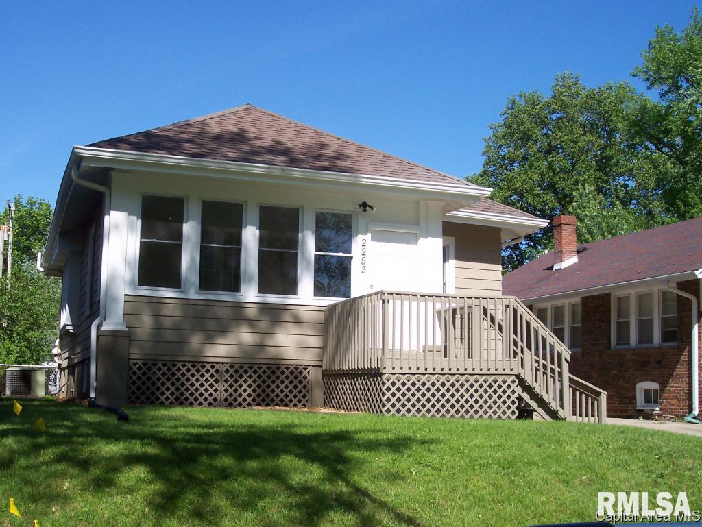 2253 Yale Boulevard Springfield, IL 62703 - Photo 1 of 19