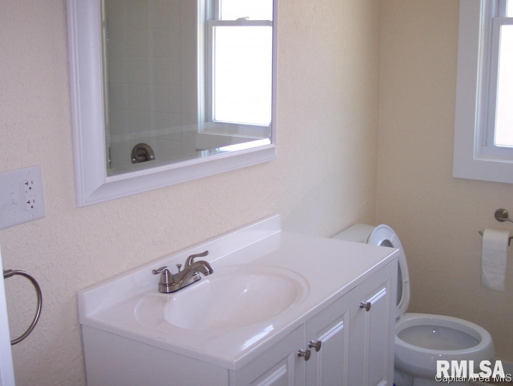 2253 Yale Boulevard Springfield, IL 62703 - Photo 11 of 19