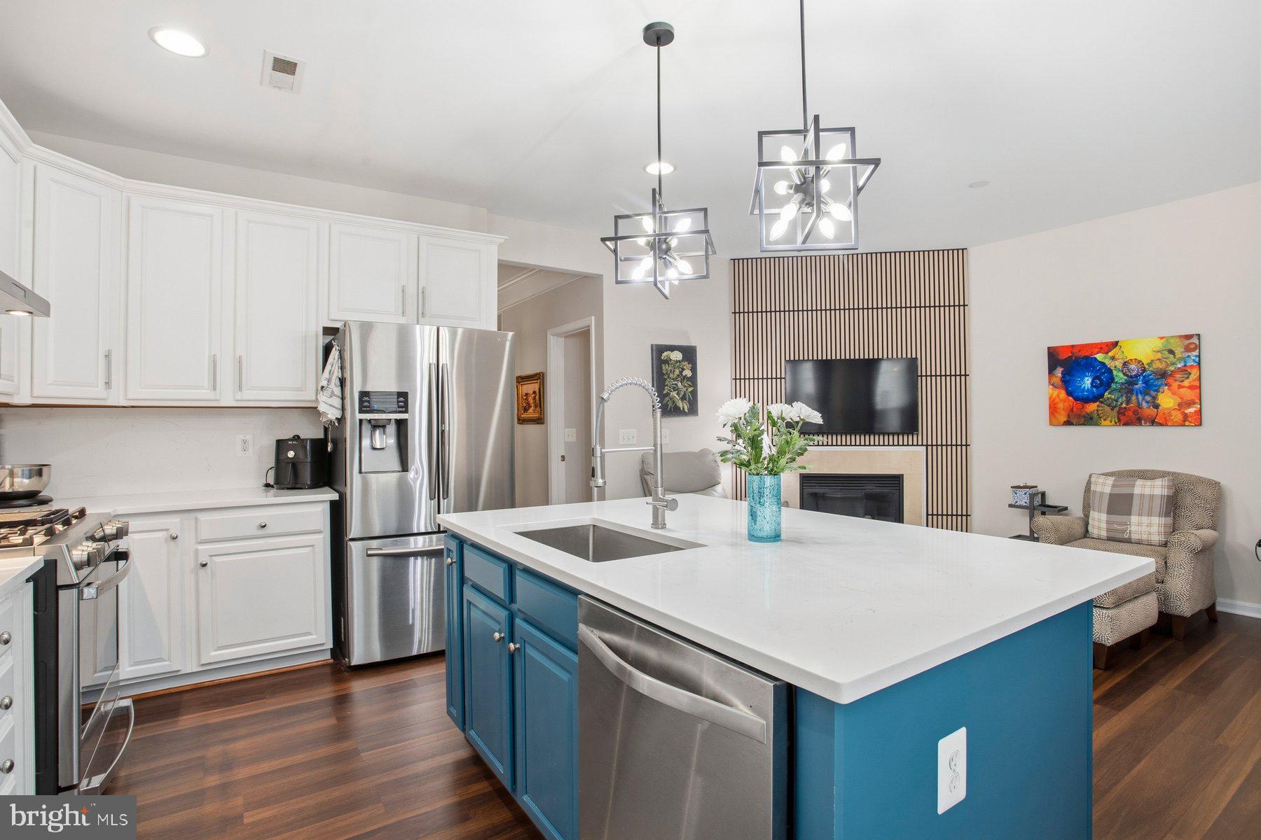 19466 Front Street Leesburg, VA 20176 - Photo 12 of 34 Modern kitchen with stylish accents.