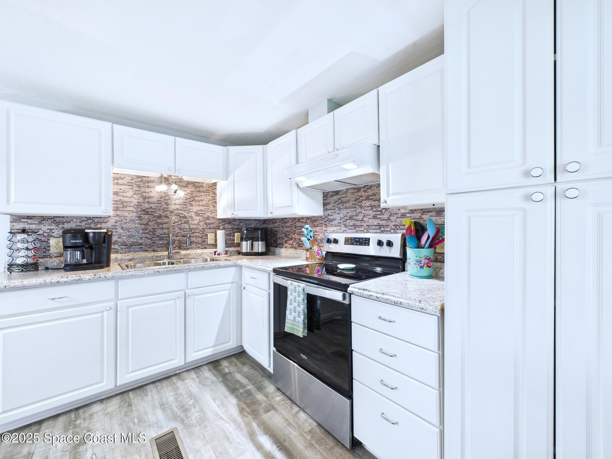 504 Ruth Circle Melbourne, FL 32904 - Photo 10 of 42 CAM04668G0-PR0051-STILL023