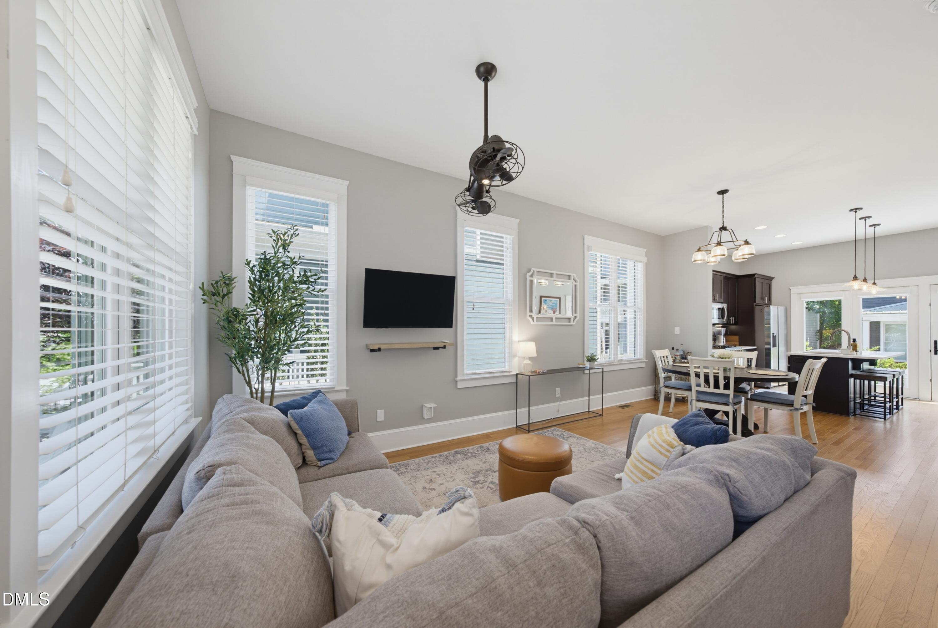 623 Dorothea Drive Raleigh, NC 27603 - Photo 6 of 32 DSC02063