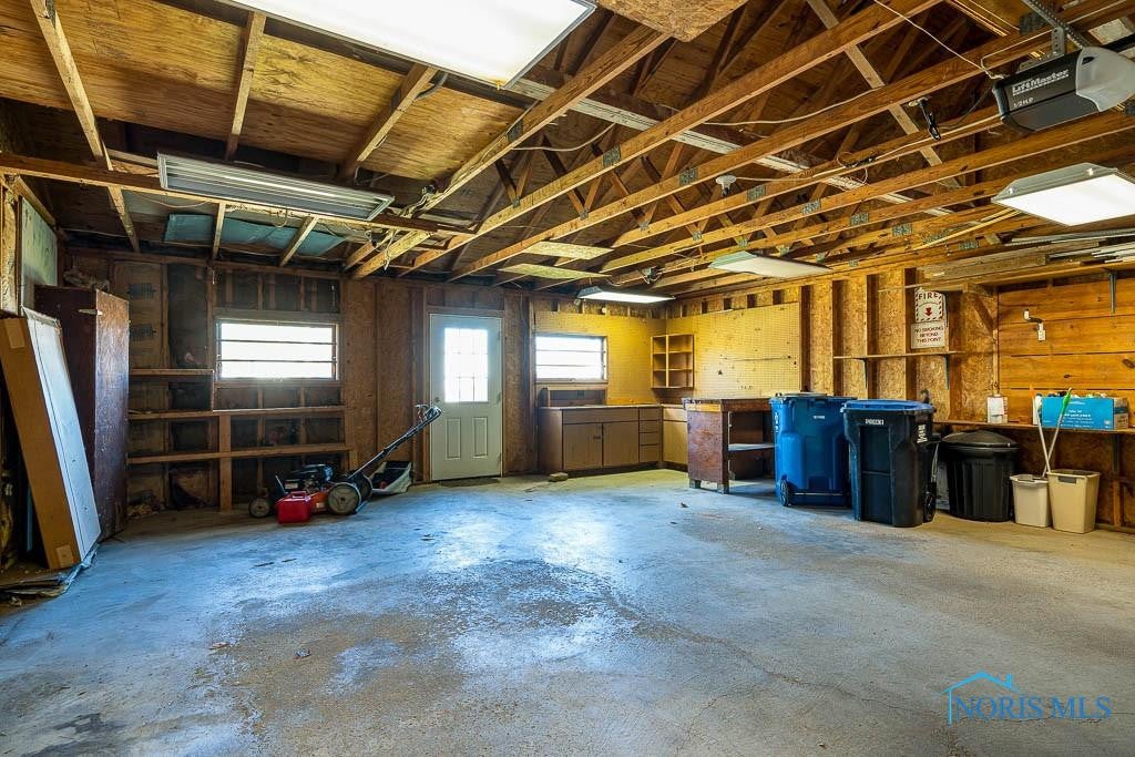 2713 Seaman Road Oregon, OH 43616 - Photo 30 of 35 Gallery Image 30