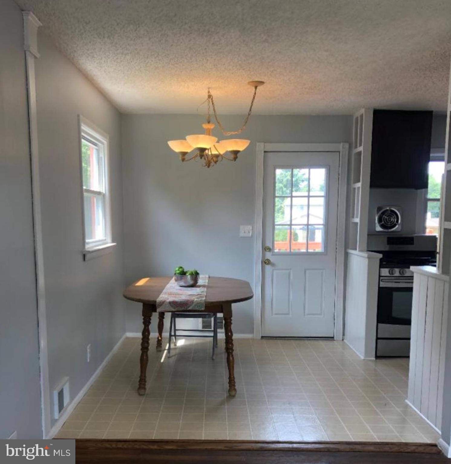 22 Miry Brook Road Hamilton, NJ 08690 - Photo 6 of 21