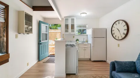 $899,000 | 1160 Carr Avenue, Santa Rosa, CA 95404