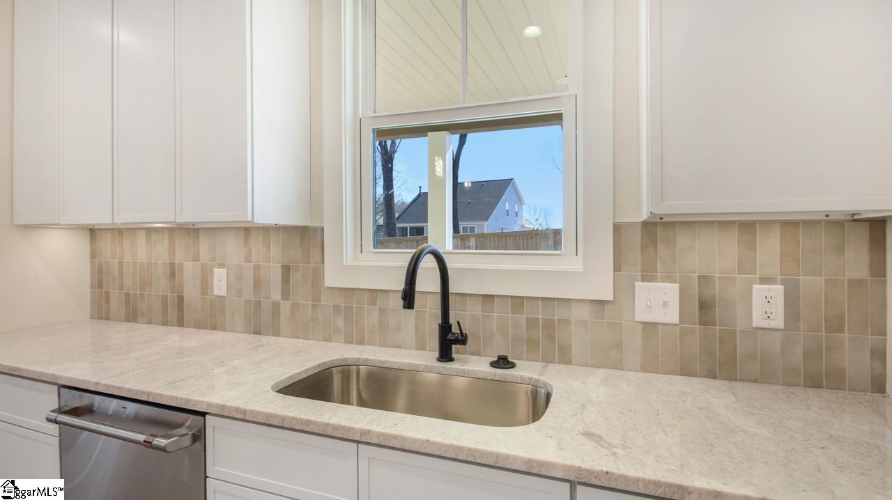 1241 Owens Road Greer, SC 29651 - Photo 15 of 36 Gallery Image 15