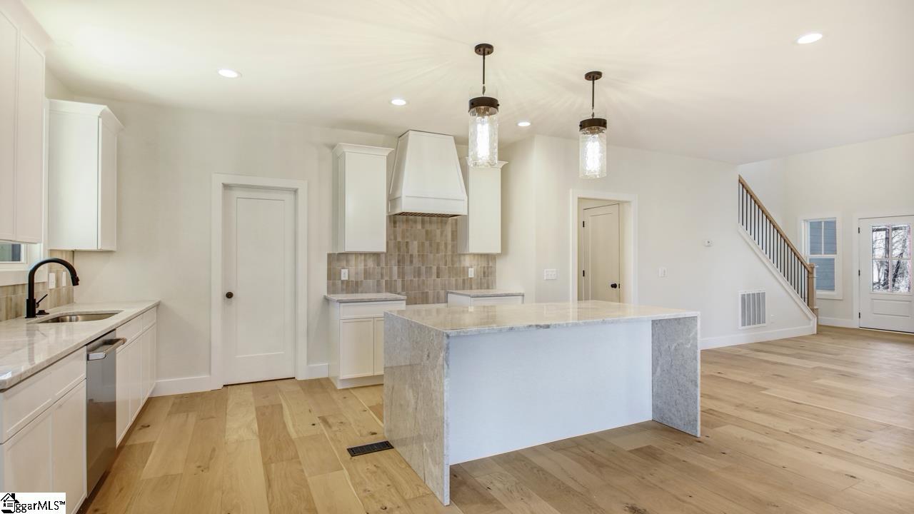1241 Owens Road Greer, SC 29651 - Photo 16 of 36 Gallery Image 16