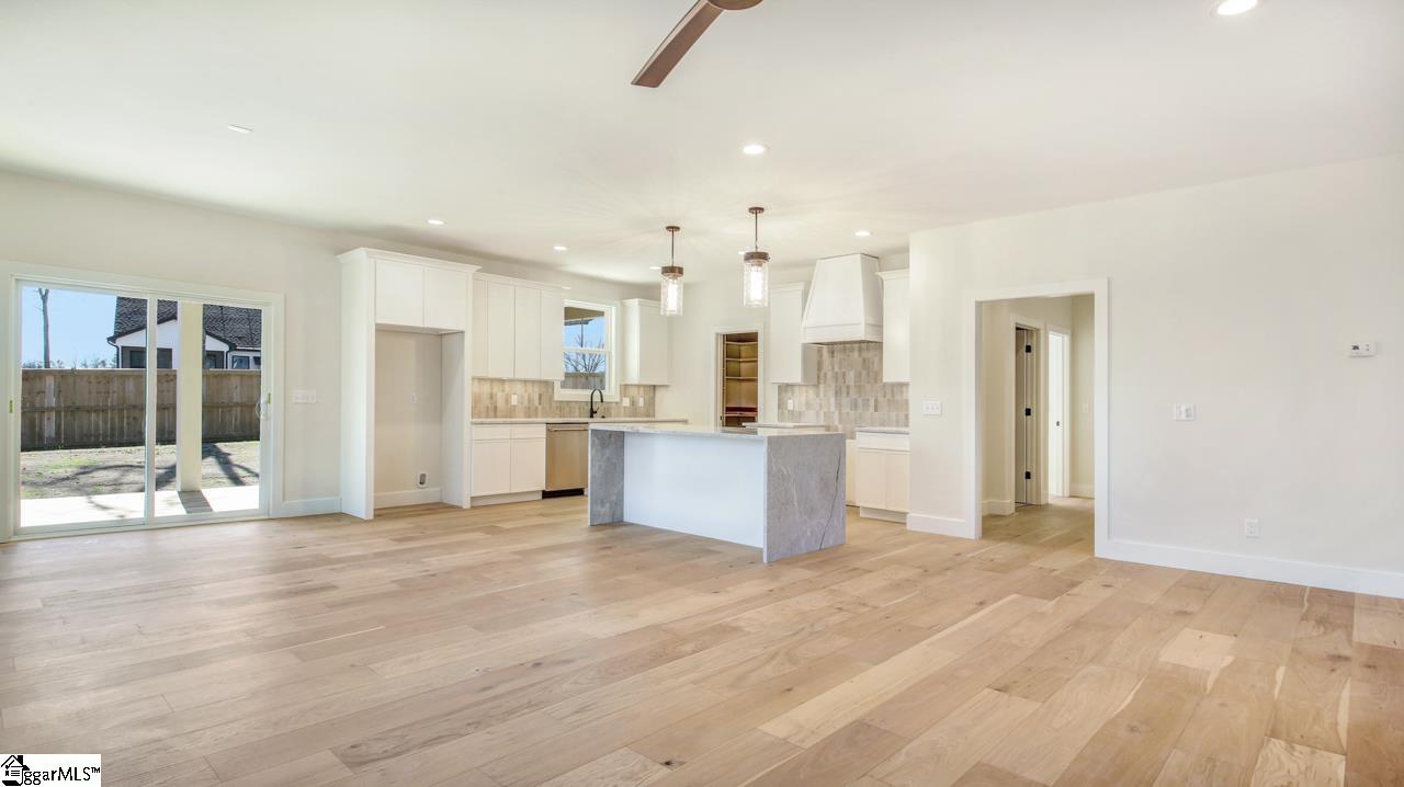 1241 Owens Road Greer, SC 29651 - Photo 10 of 36 Gallery Image 10