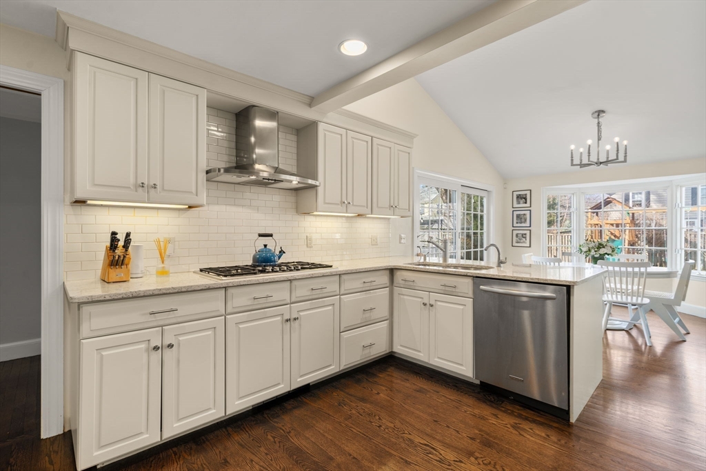 2 Cavanagh Road Wellesley, MA 02481 - Photo 6 of 29