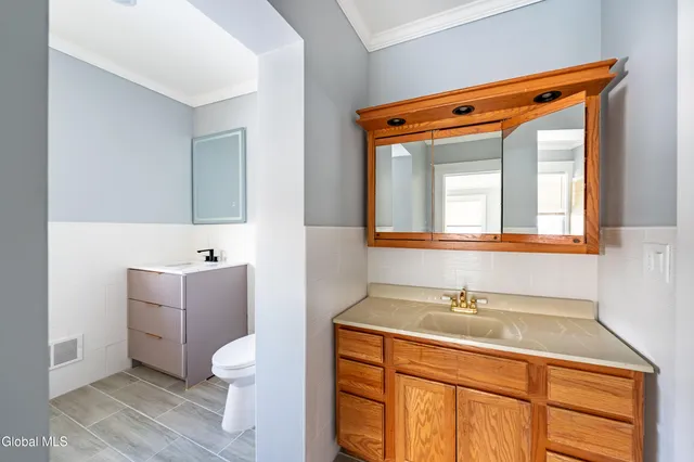 $260,000 | 195 Guy Park Avenue, Amsterdam, NY 12010