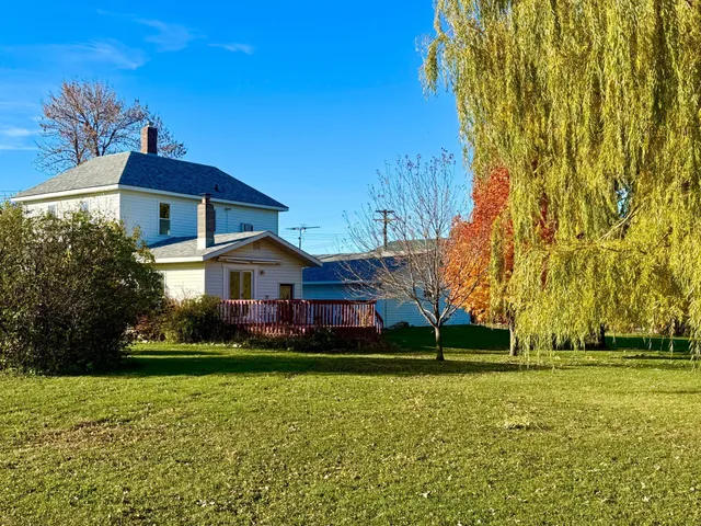 $144,900 | 106 North 2nd Street East, Belview, MN 56214