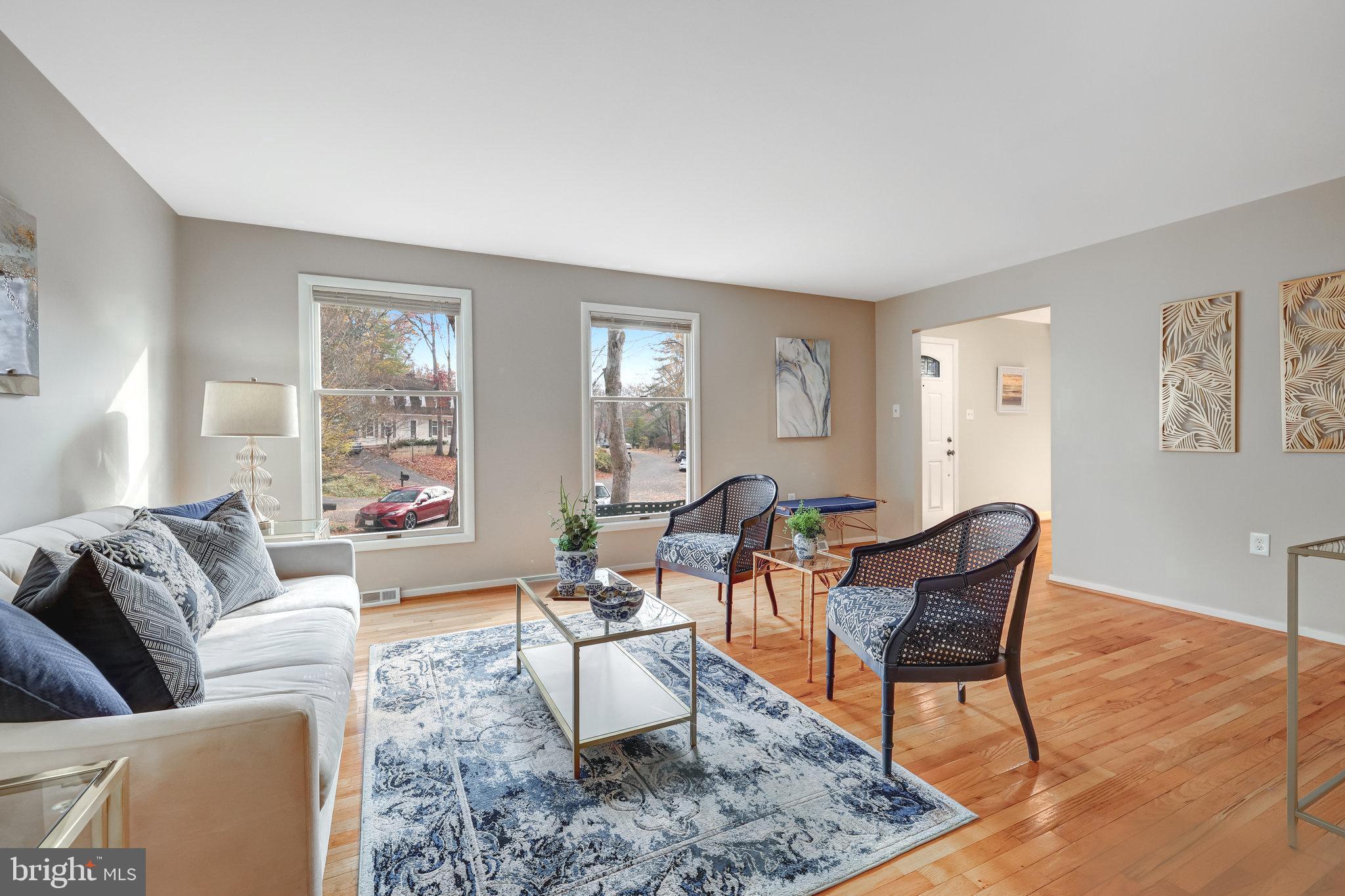 11233 Hunting Horn Lane Reston, VA 20191 - Photo 7 of 78 Living Room - lots of natural light