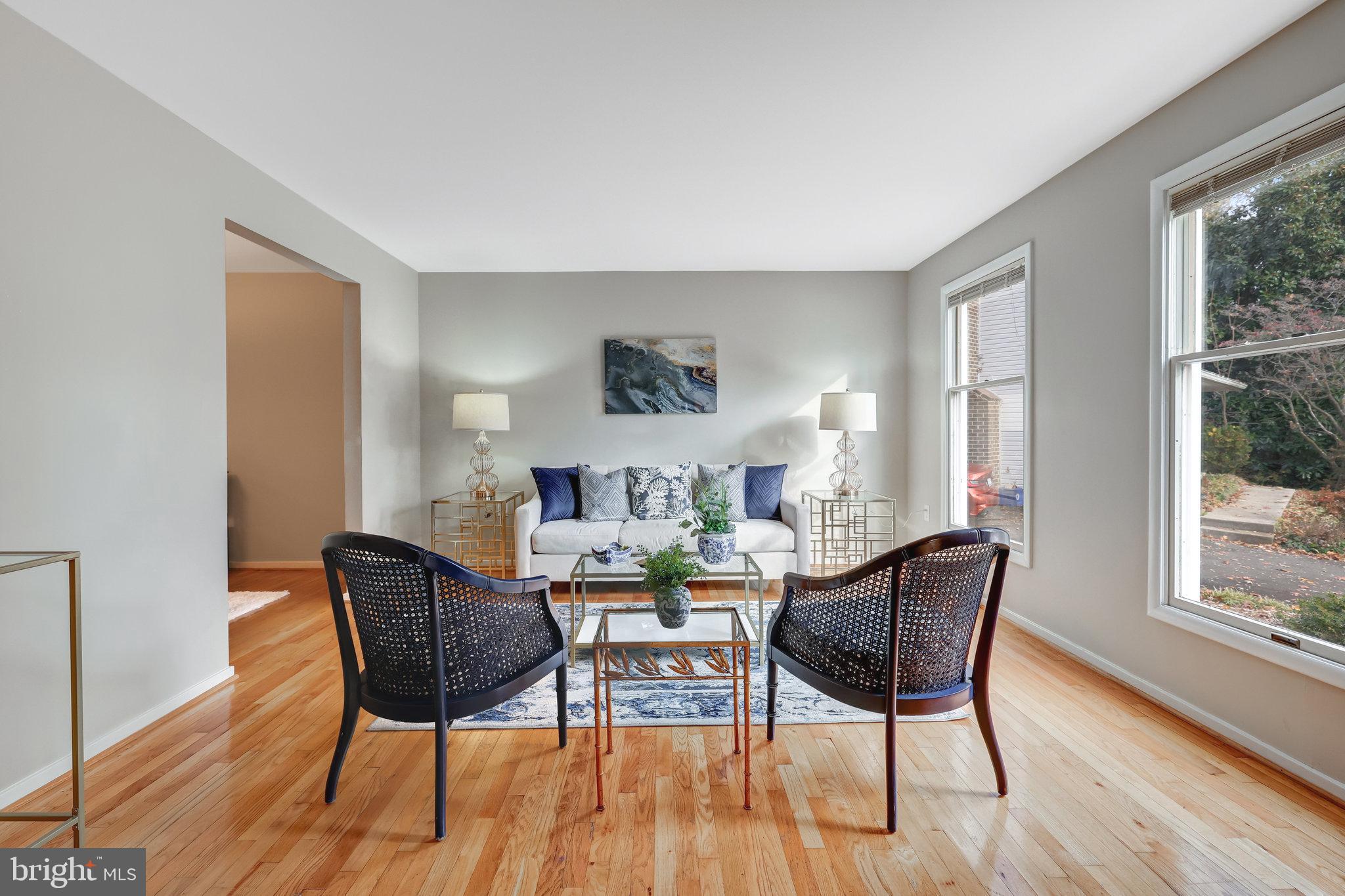 11233 Hunting Horn Lane Reston, VA 20191 - Photo 8 of 78 Gallery Image 8