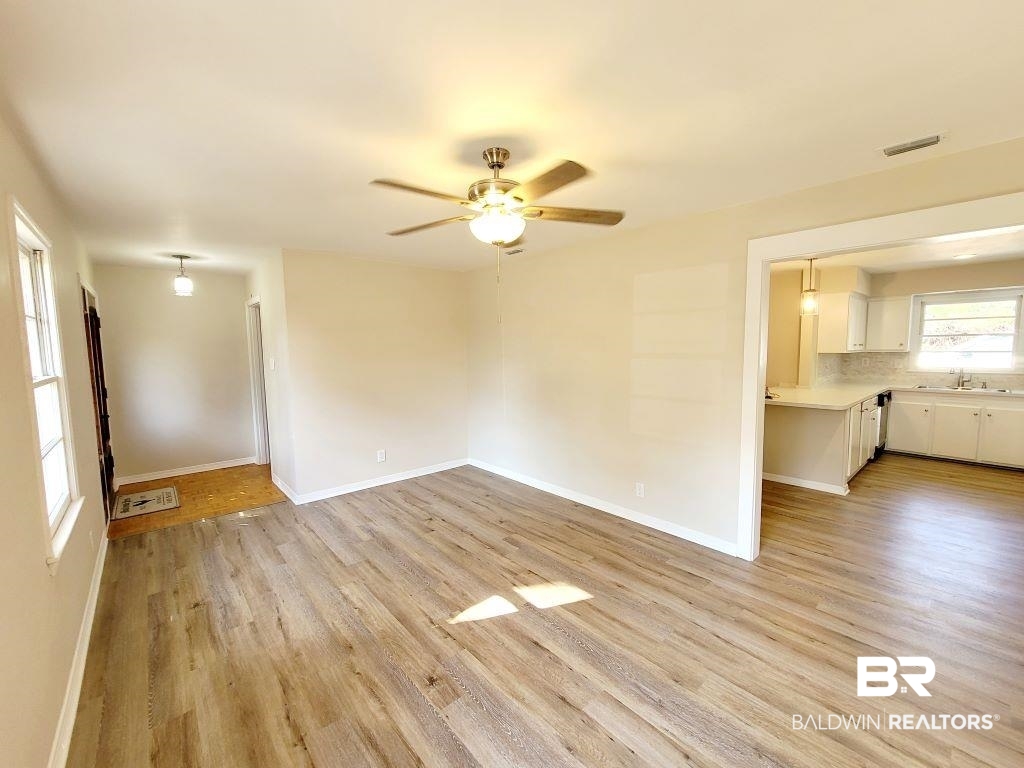 1605 Regency Drive Mobile, AL 36693 - Photo 3 of 18
