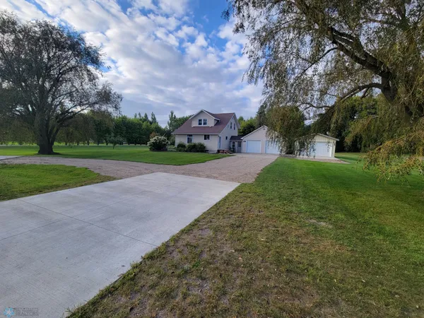 $459,900 | 551 Wall Avenue, Horace, ND 58047