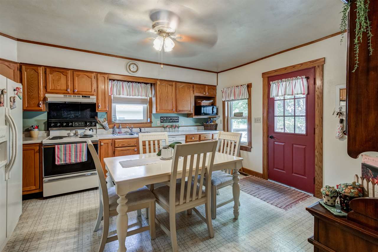 549 North Truman Road Jasper, IN 47546 - Photo 2 of 32 Gallery Image 2