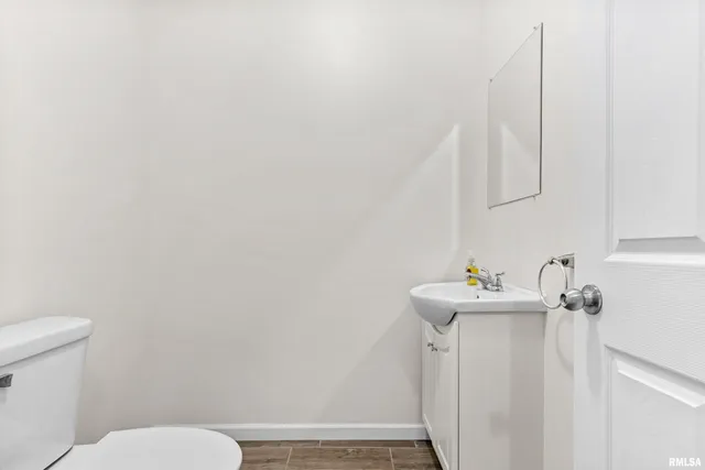 $164,900 | 115 West Chestnut Street, Washburn, IL 61570