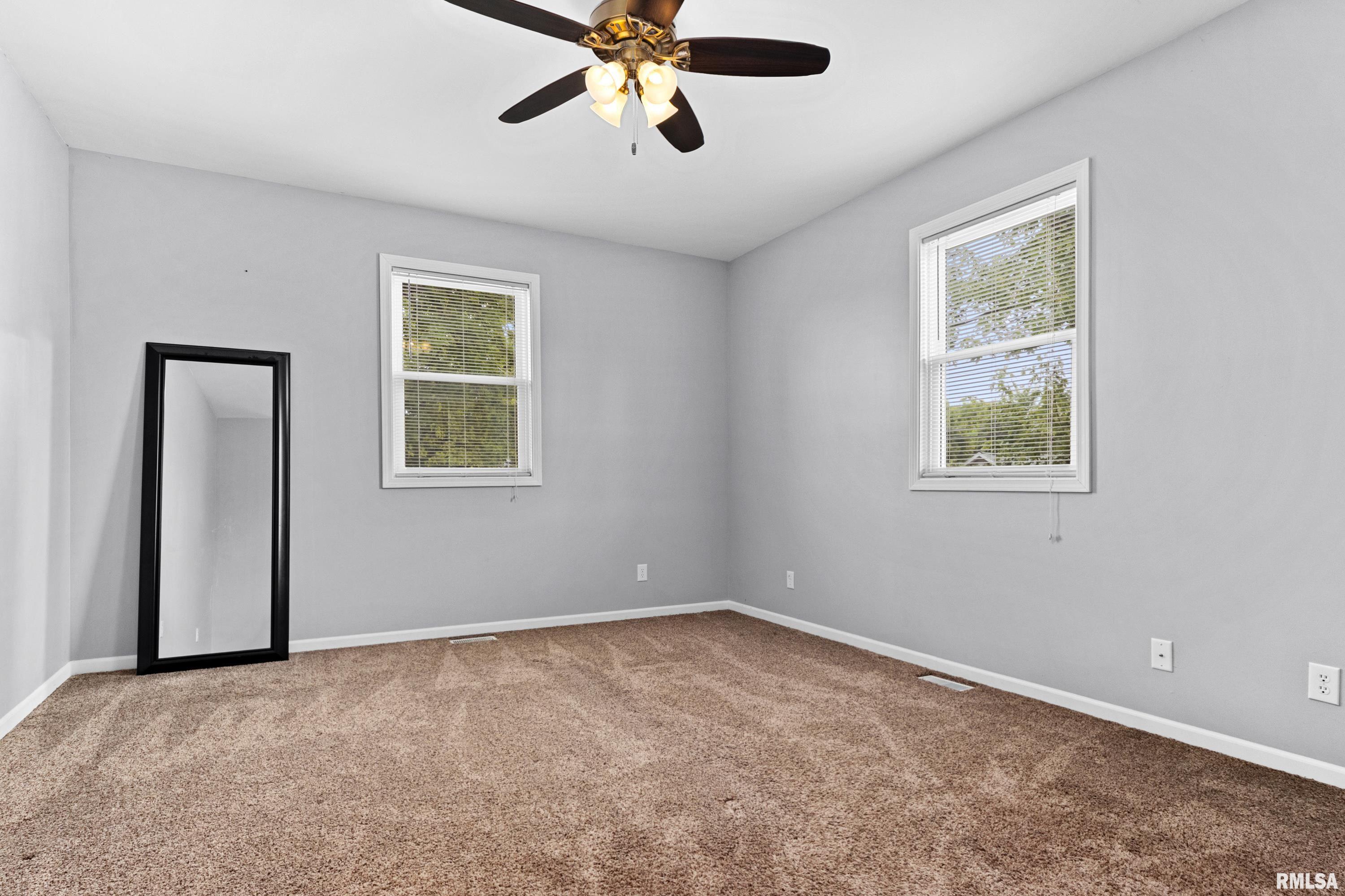 115 West Chestnut Street Washburn, IL 61570 - Photo 20 of 38