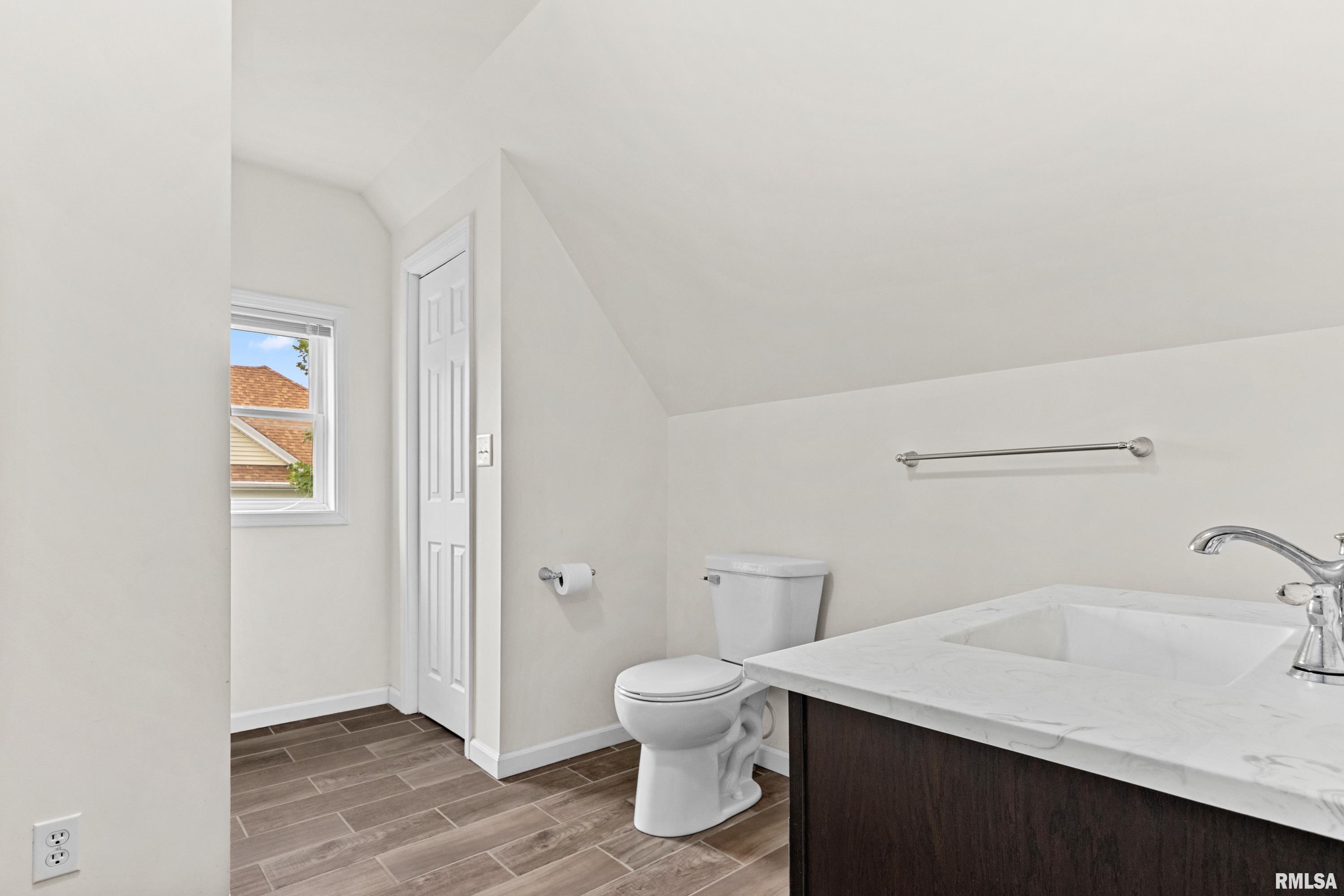 115 West Chestnut Street Washburn, IL 61570 - Photo 31 of 38