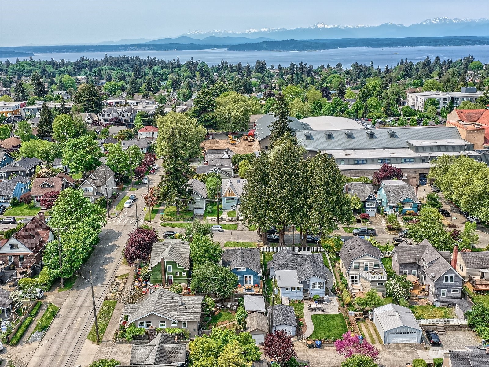 3032 Walnut Avenue Southwest Seattle, WA 98116 - Photo 27 of 29 an aerial view of multiple house