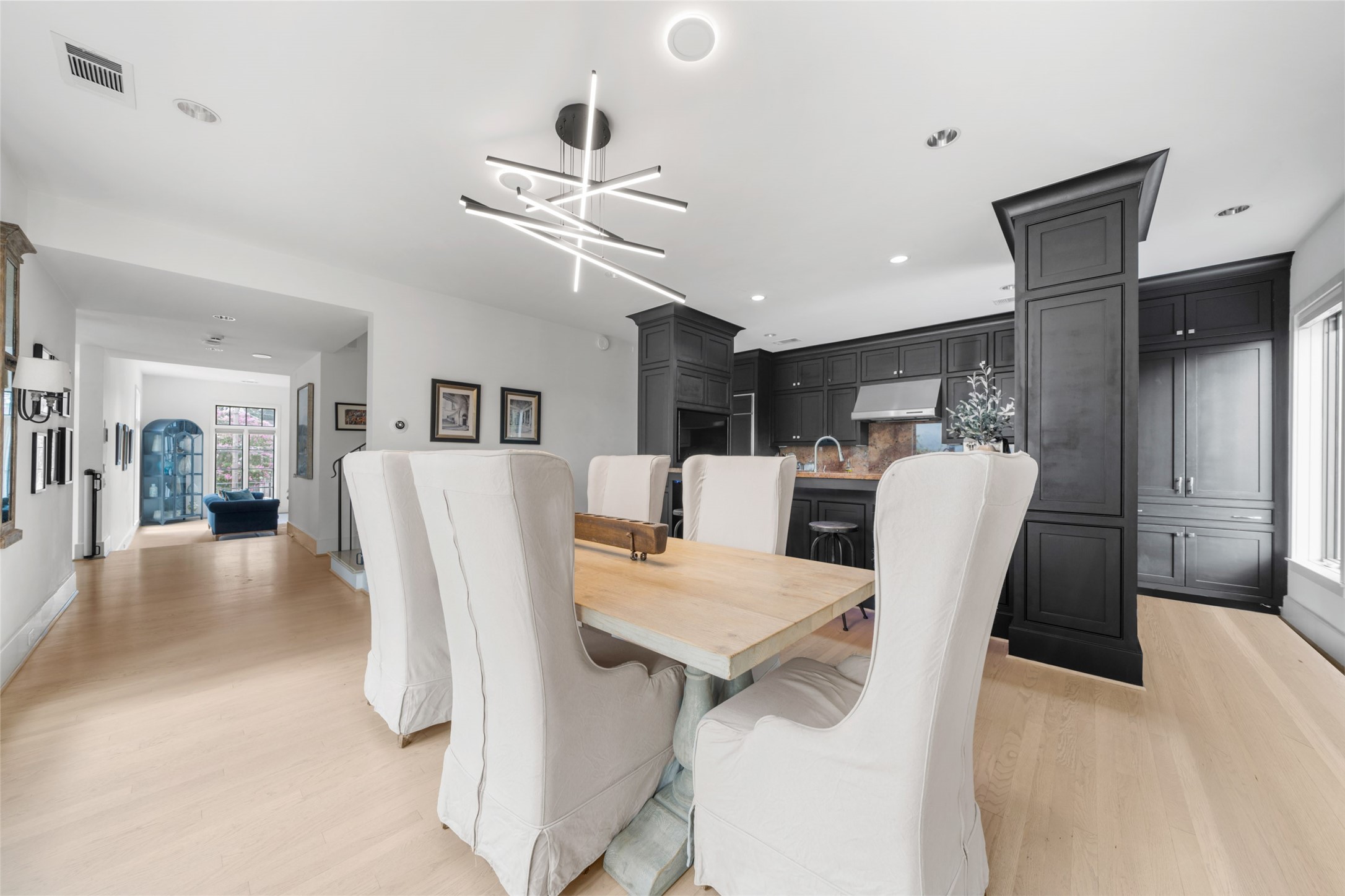 2014 Decatur Street Houston, TX 77007 - Photo 11 of 41 a view of a dining room with furniture