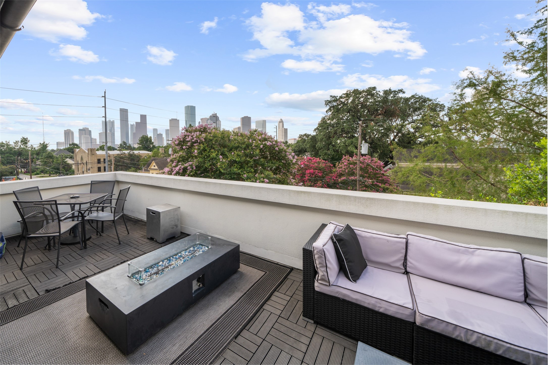 2014 Decatur Street Houston, TX 77007 - Photo 22 of 41 a view of a balcony with furniture
