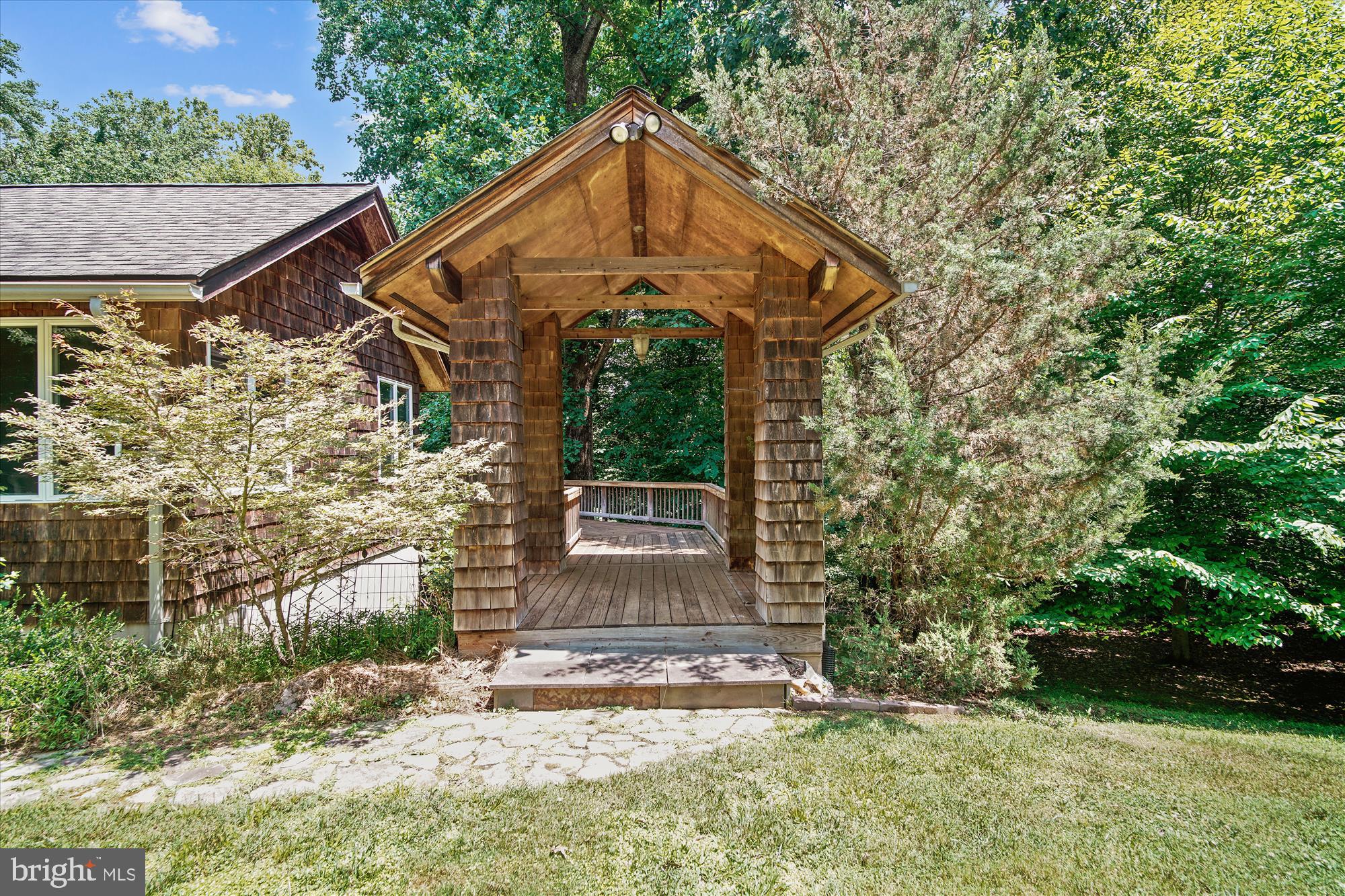 14702 West Auburn Road Accokeek, MD 20607 - Photo 4 of 76 Covered entrance to back decks