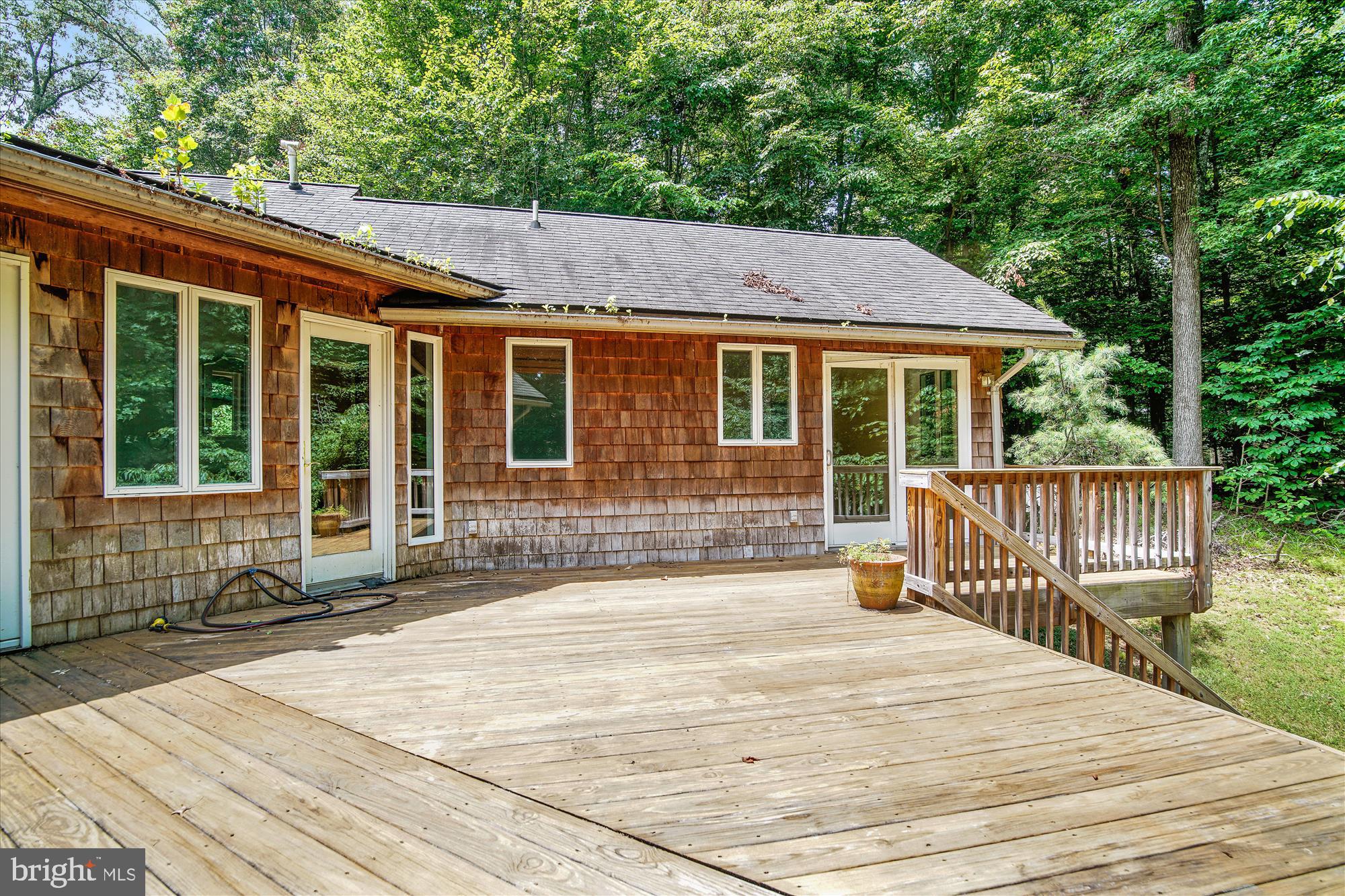 14702 West Auburn Road Accokeek, MD 20607 - Photo 5 of 76