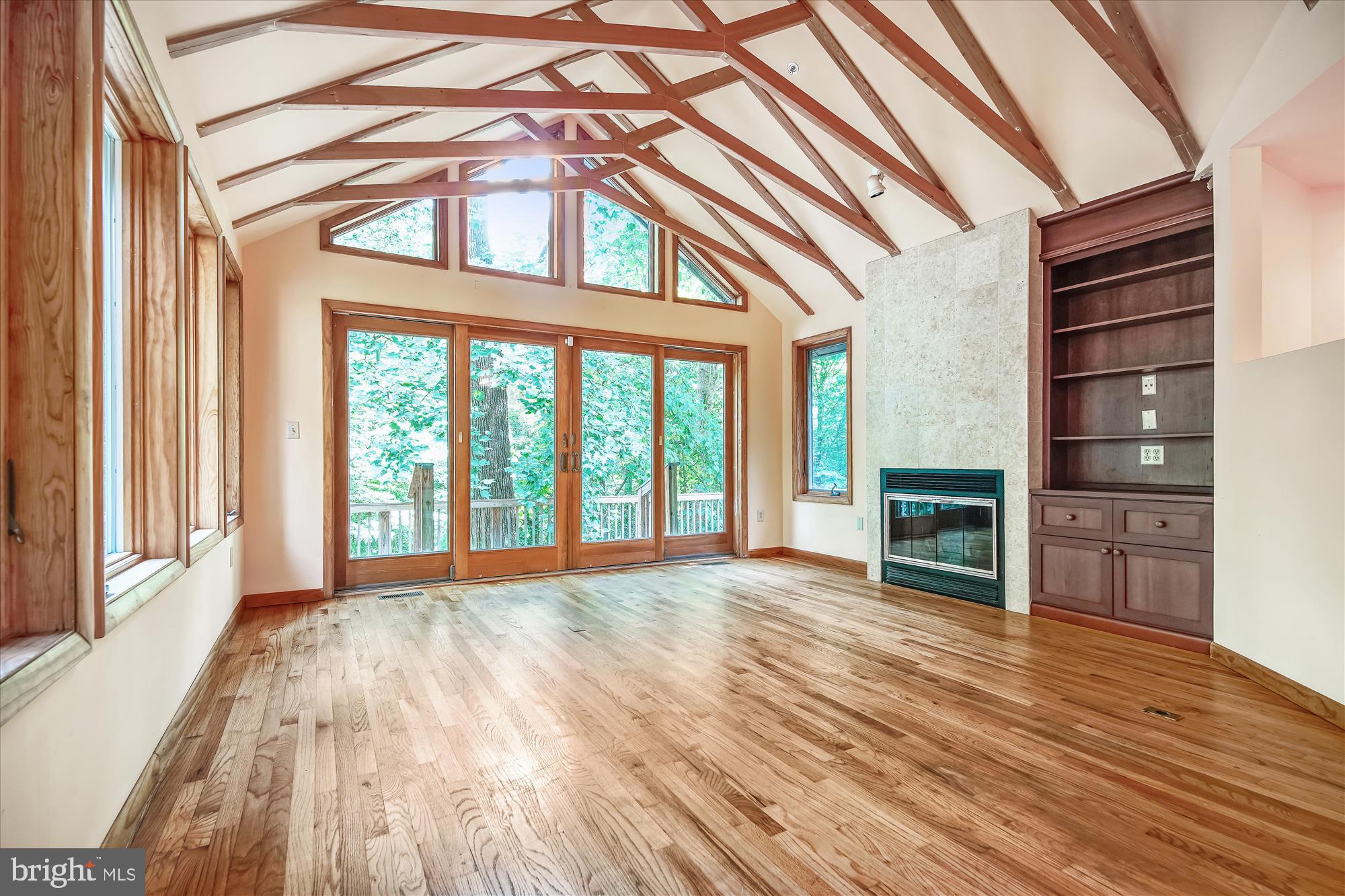 14702 West Auburn Road Accokeek, MD 20607 - Photo 43 of 76 Family room with builtin shelving