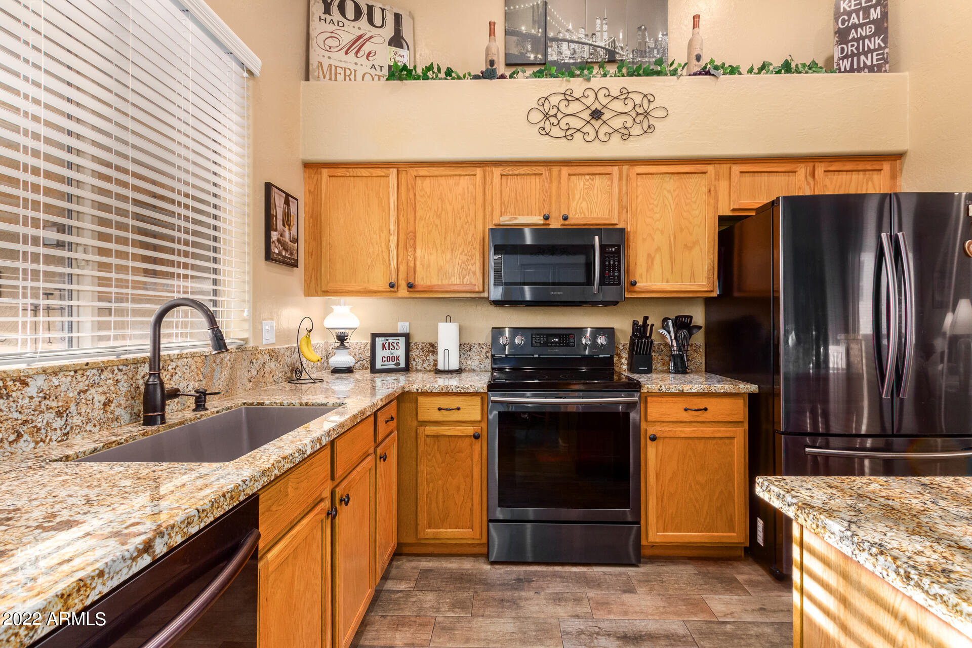 6617 West Rowel Road Phoenix, AZ 85083 - Photo 8 of 24 10- Rowel