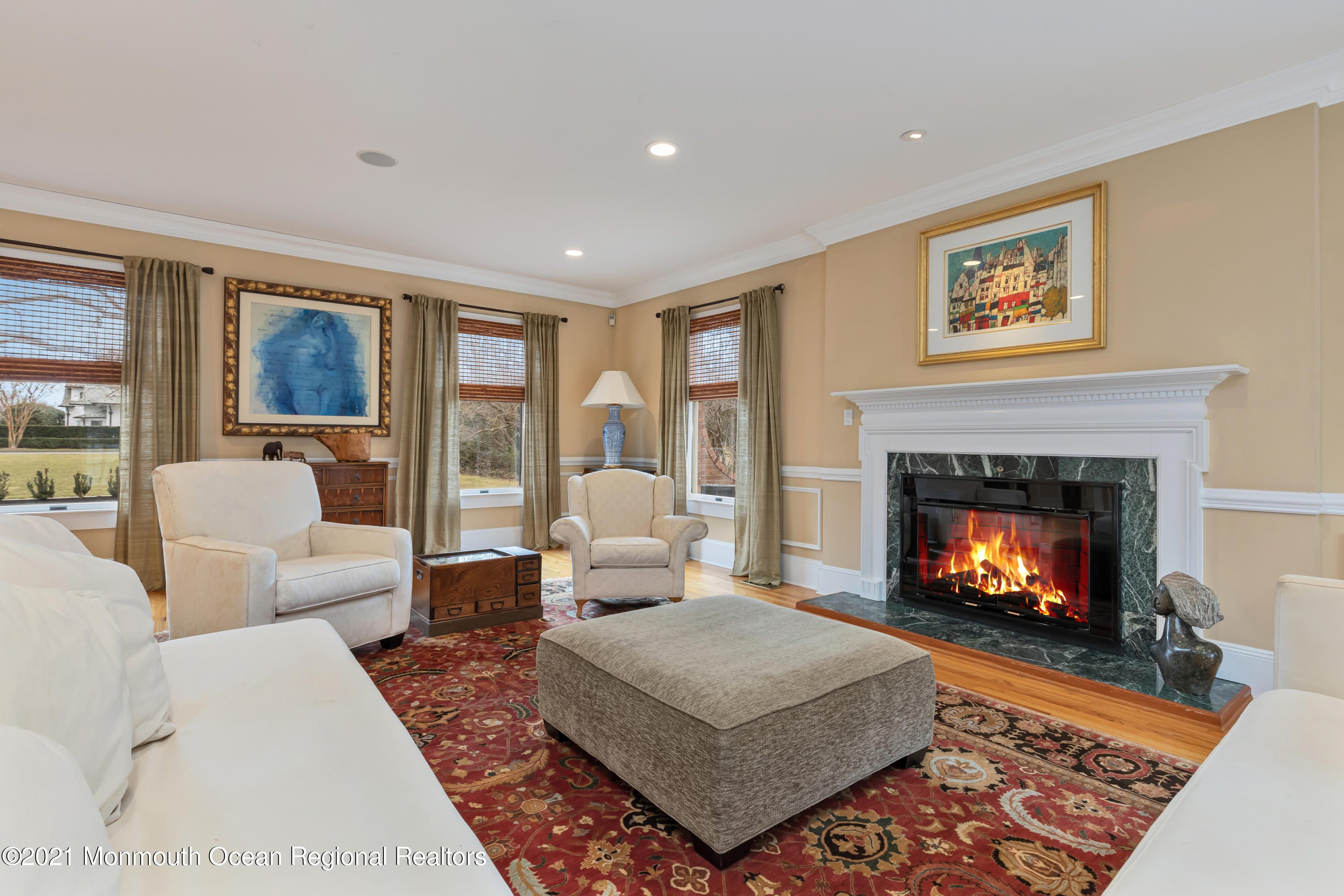 24 Blossom Cove Road Red Bank, NJ 07701 - Photo 4 of 33 Living Room 2