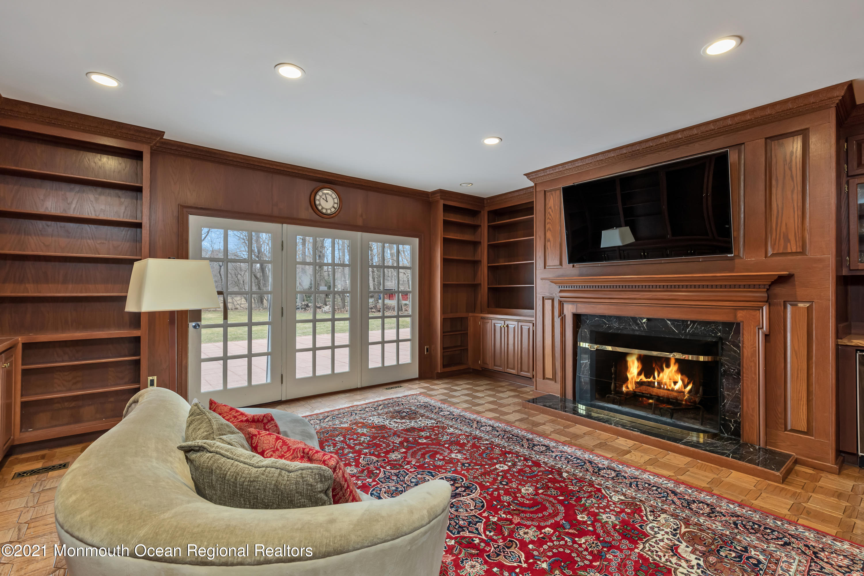 24 Blossom Cove Road Red Bank, NJ 07701 - Photo 7 of 33 Library