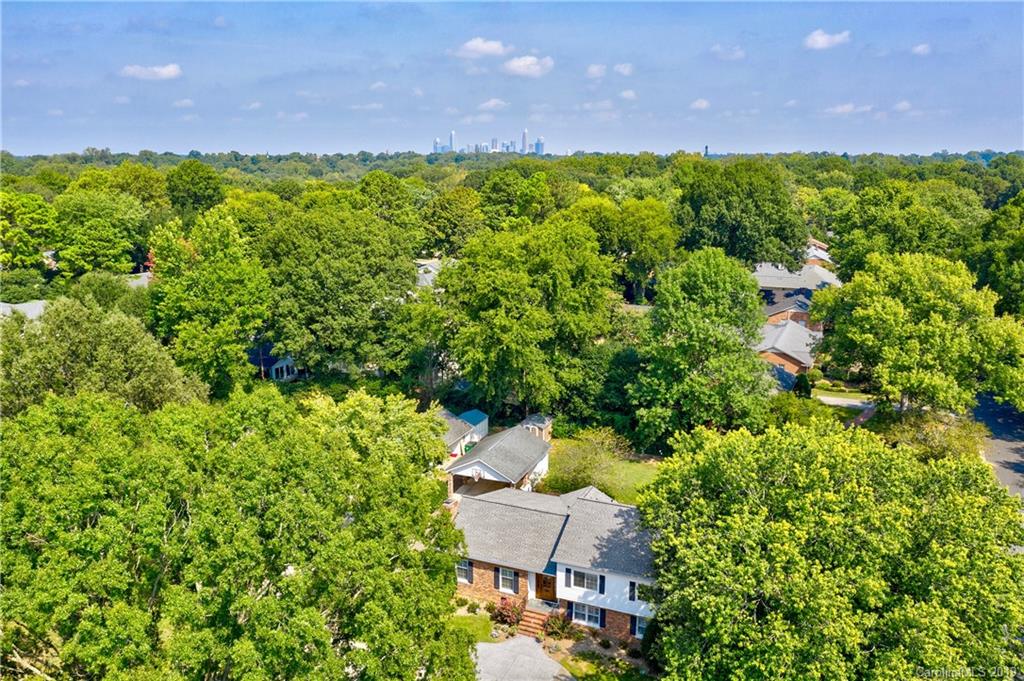 3200 Wickersham Road Charlotte, NC 28211 - Photo 39 of 40 a view of an outdoor space and a yard