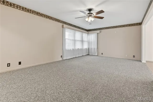 $249,900 | 206 Oak Street, Raymond, IL 62560