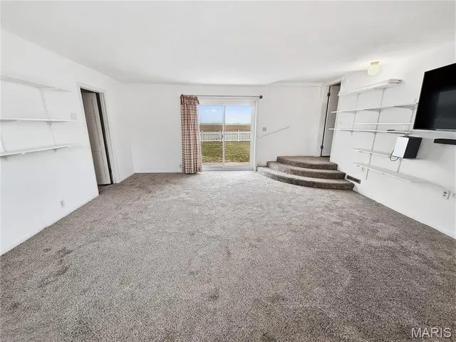 $249,900 | 206 Oak Street, Raymond, IL 62560