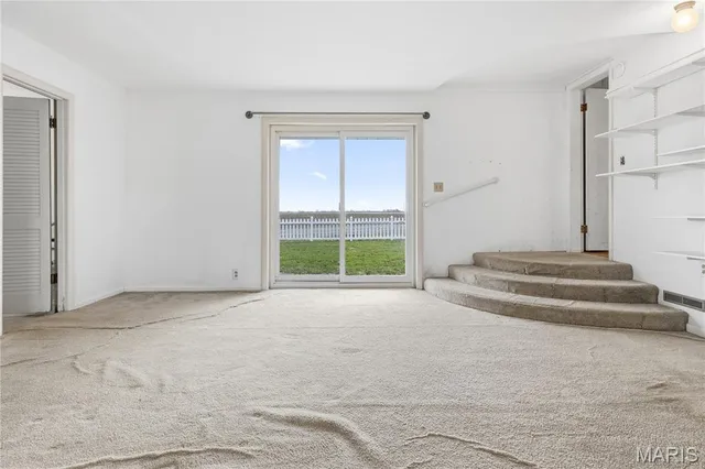 $249,900 | 206 Oak Street, Raymond, IL 62560