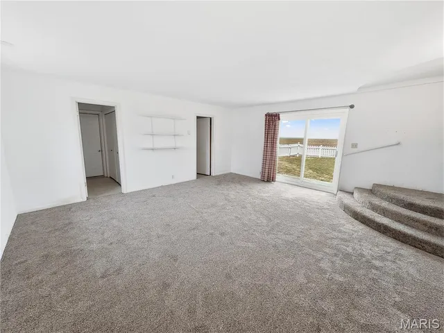 $249,900 | 206 Oak Street, Raymond, IL 62560