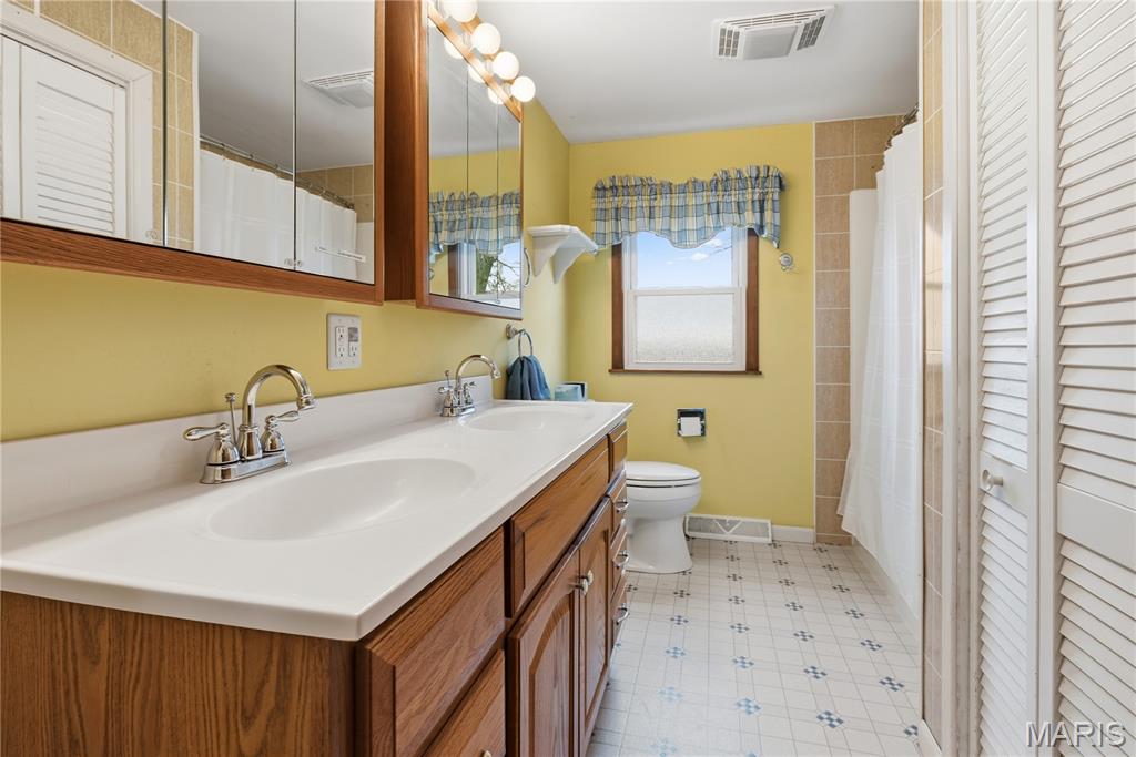 206 Oak Street Raymond, IL 62560 - Photo 45 of 61