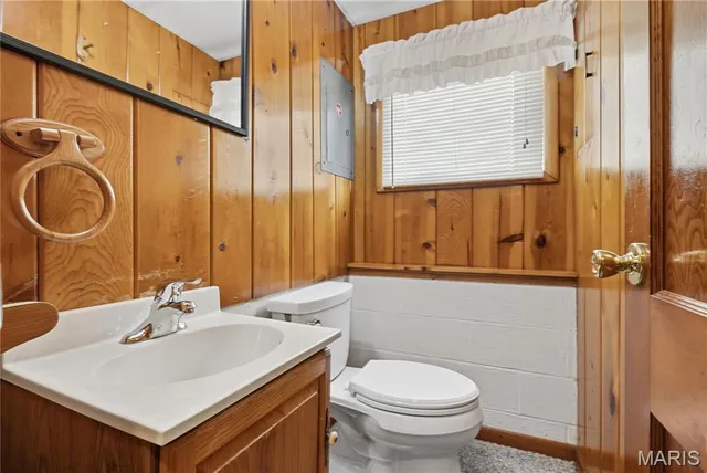 $249,900 | 206 Oak Street, Raymond, IL 62560