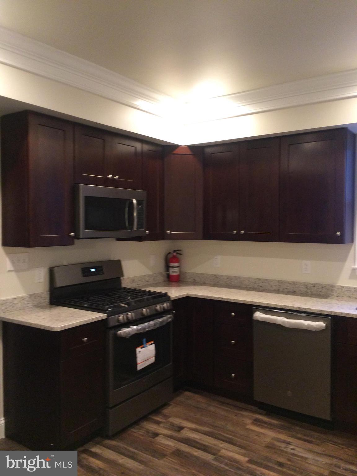 203 Delaware Avenue Riverside, NJ 08075 - Photo 13 of 37 Kitchen with Built in Stainless Range