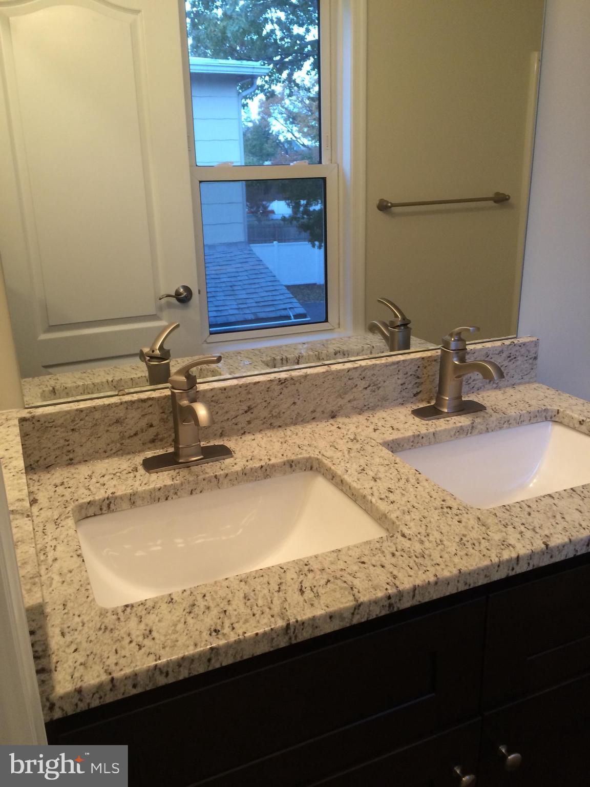 203 Delaware Avenue Riverside, NJ 08075 - Photo 21 of 37 2nd Full Bathroom