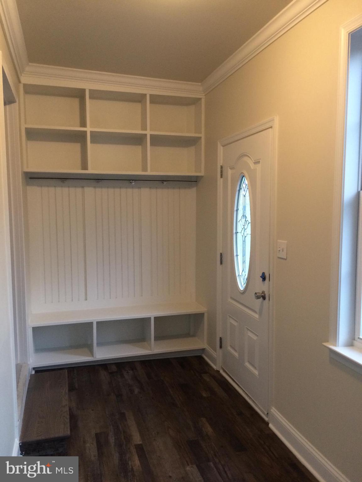 203 Delaware Avenue Riverside, NJ 08075 - Photo 4 of 37 Sun porch