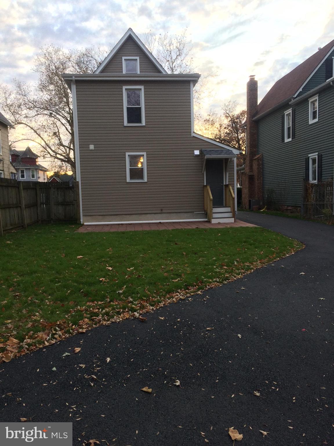 203 Delaware Avenue Riverside, NJ 08075 - Photo 36 of 37 Back Yard View