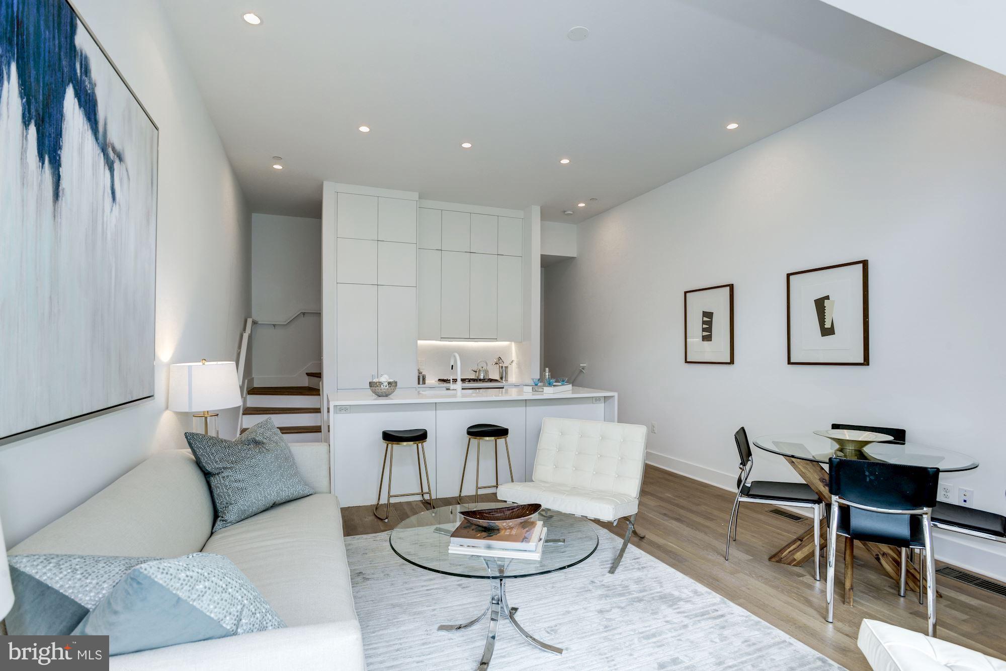 1106 T Street Northwest Washington, DC 20009 - Photo 4 of 29 Bright and light living dining area