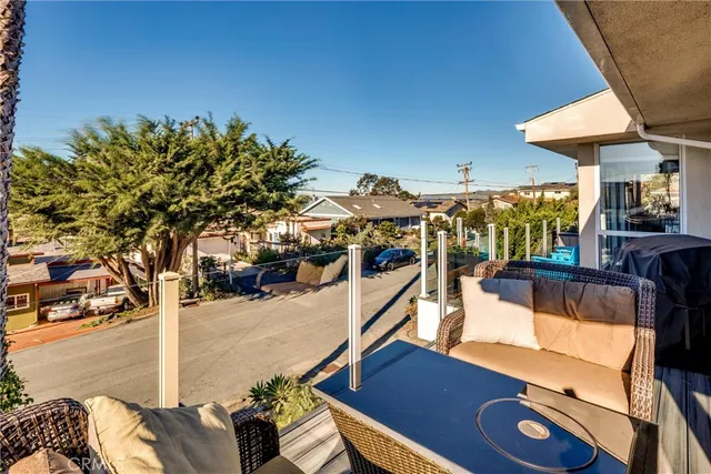 $1,655,000 | 2560 Juniper Avenue, Morro Bay, CA 93442