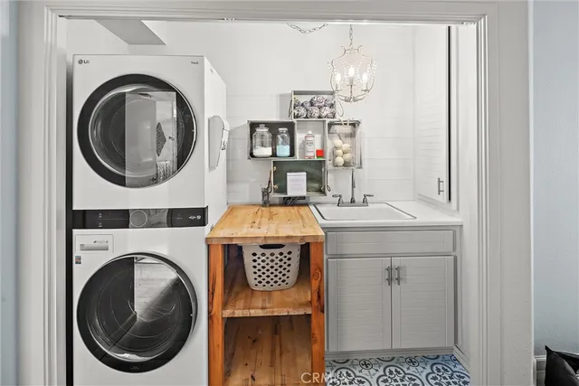 $1,655,000 | 2560 Juniper Avenue, Morro Bay, CA 93442